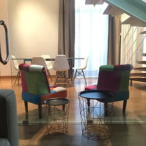 Appartamento Loft In Palazzo Trina 1600d.c., Napoli